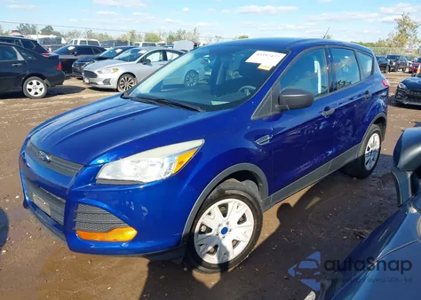 2013 Ford Escape S z USA, uszkodzony, nr VIN 1FMCU0F75DUA92125